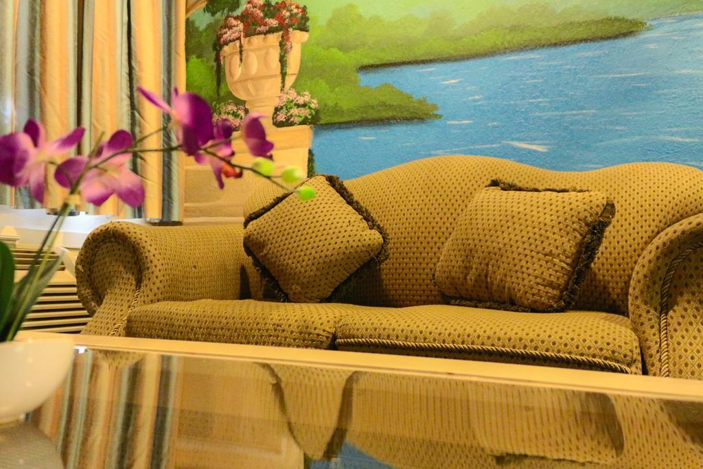 The Symphony Inn & Suites Хюстън Стая снимка