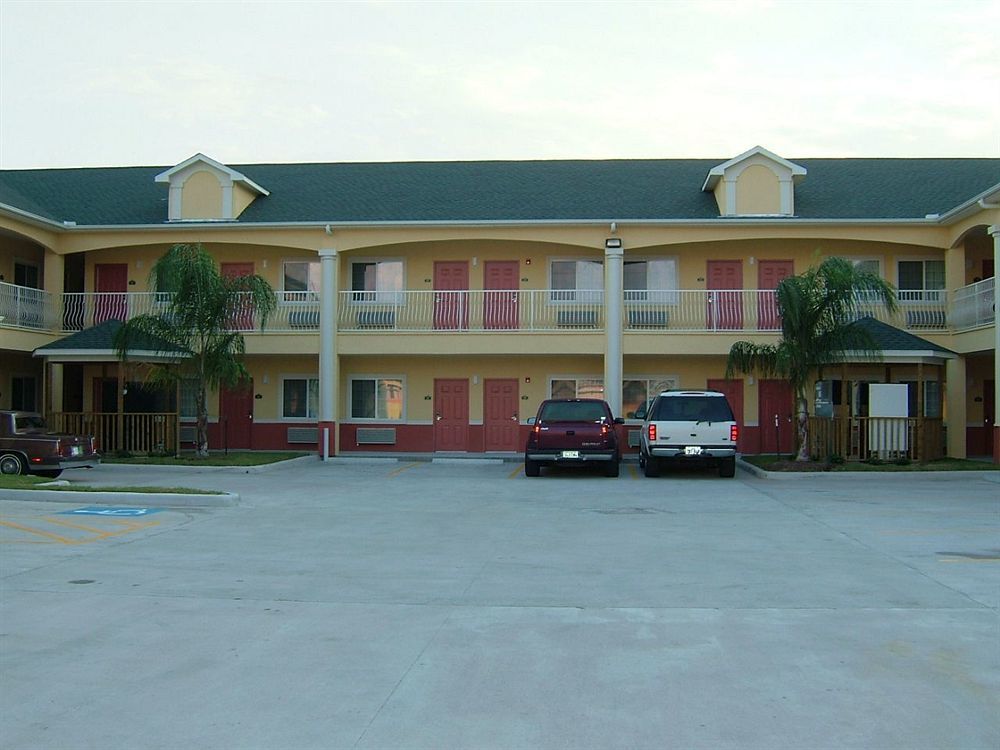 The Symphony Inn & Suites Хюстън Екстериор снимка