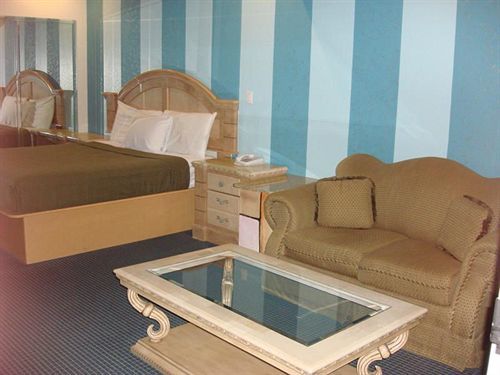 The Symphony Inn & Suites Хюстън Екстериор снимка